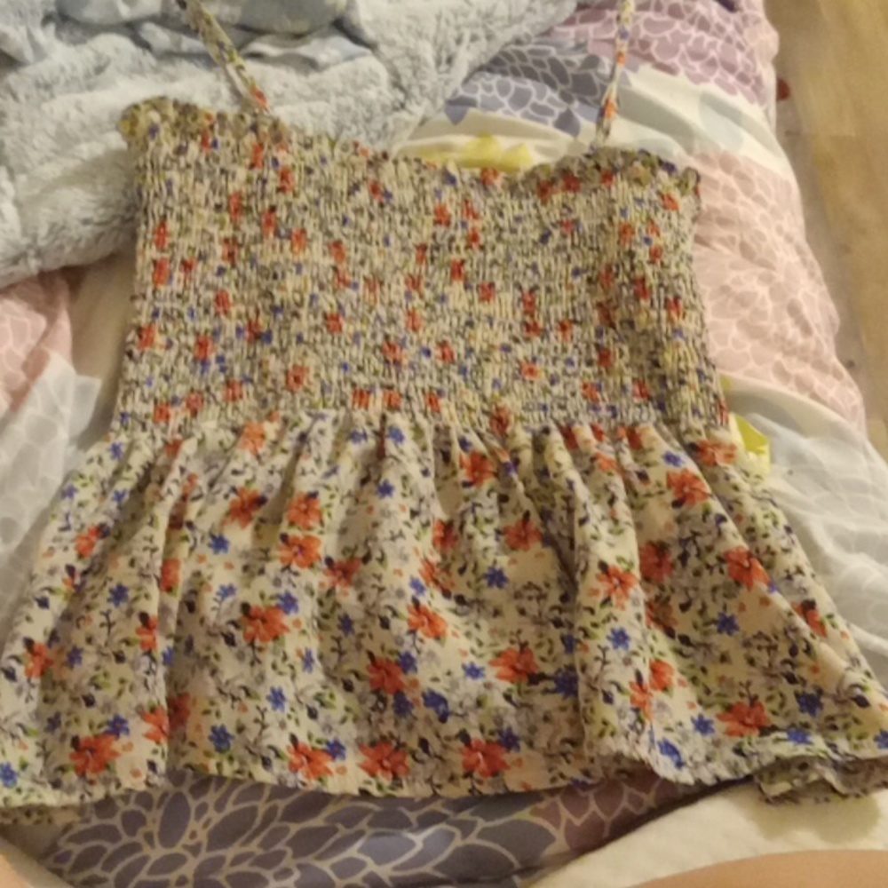 A shirt - Picture 2 of 2